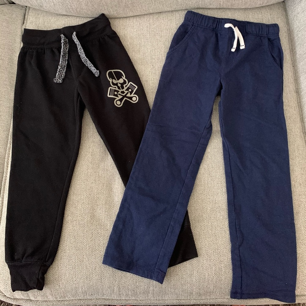 Pack of 2 boys sweatpants (READ BELOW)